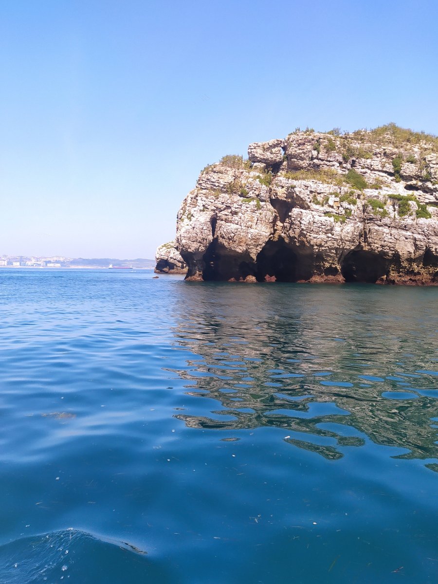 Paseo en barco por la costa de Santander