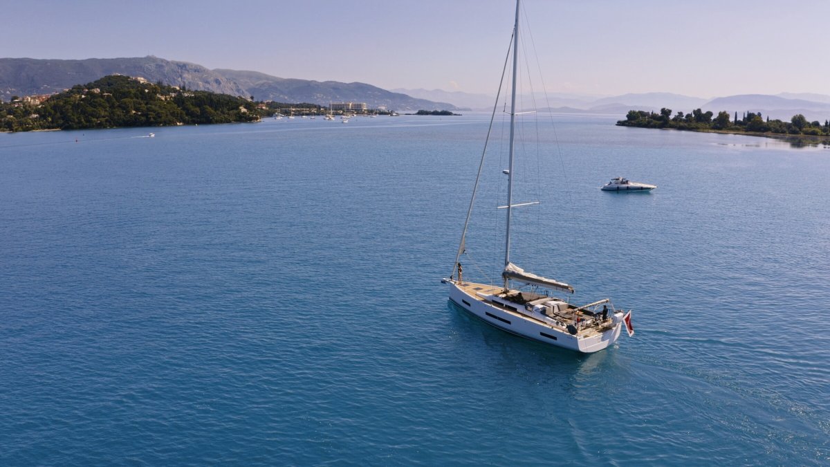 Sailboat - Hanse - 15.25 meters