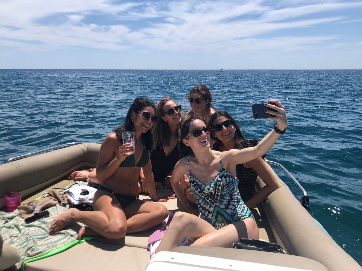 Viaja en barco por la costa de Marbella