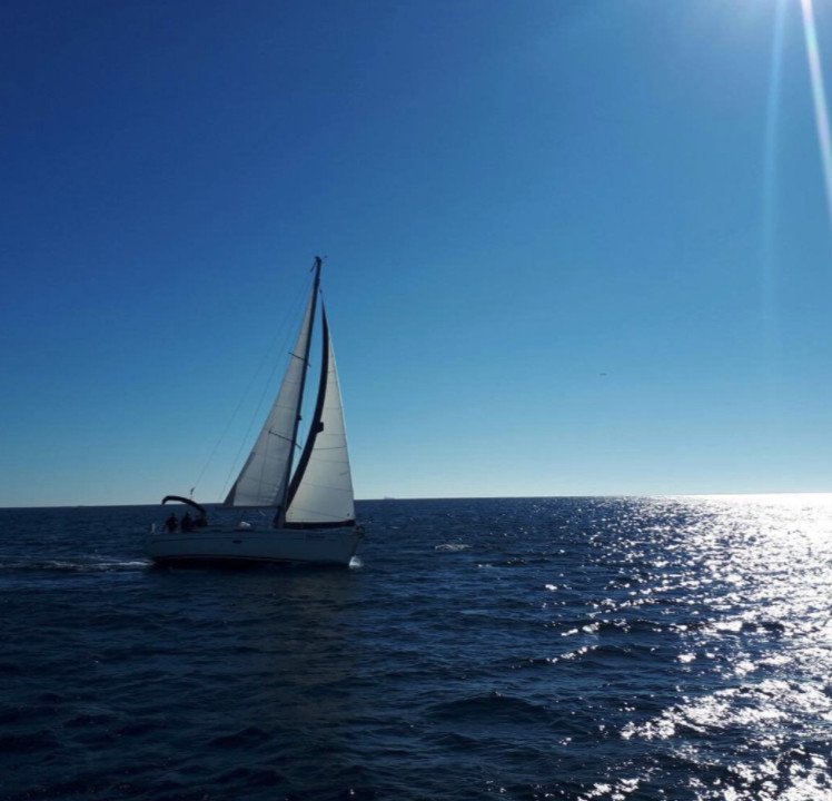 24-hour sailing course in the Balearic Islands