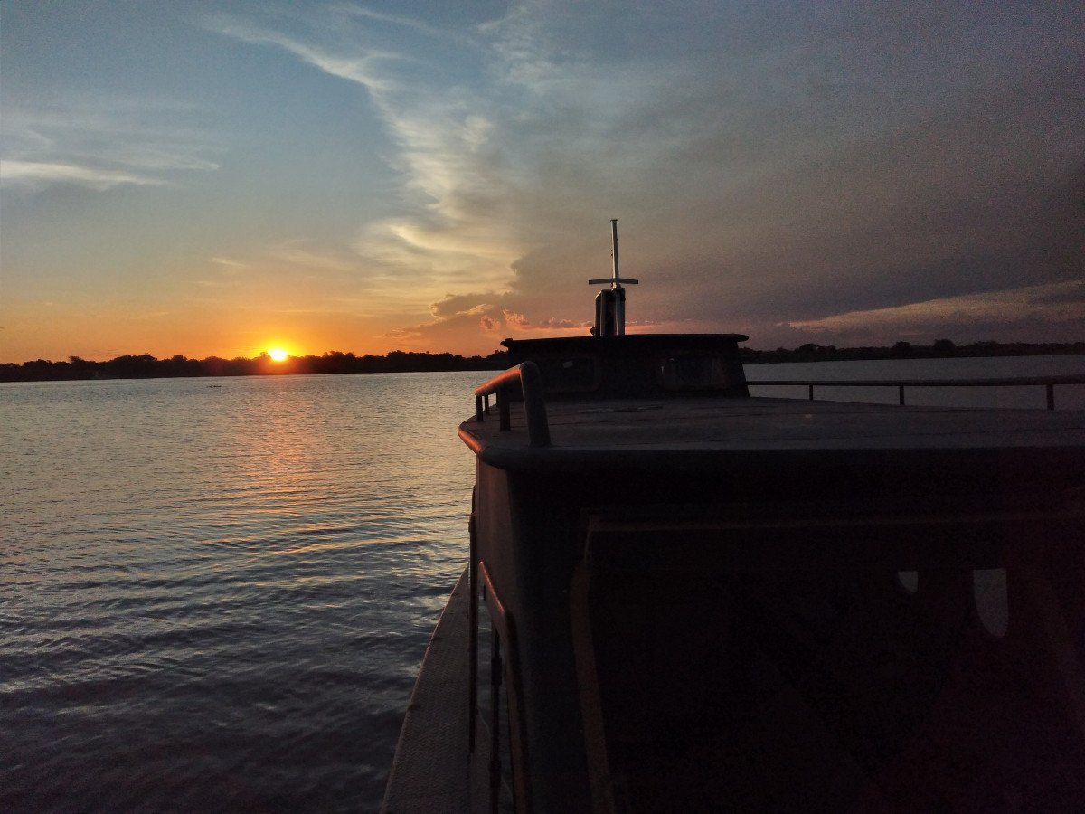 Crucero-de-pasaje---Astilleros-Construcciones-One-Off---Danubio