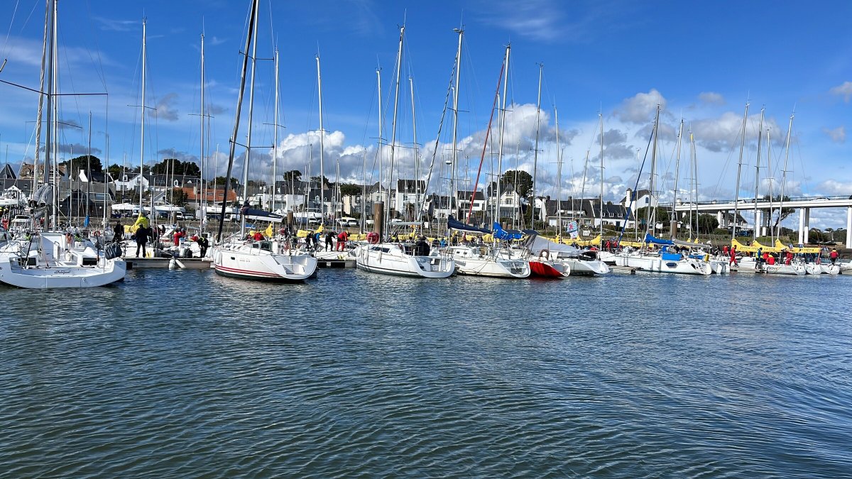 Boot an der holländischen Küste