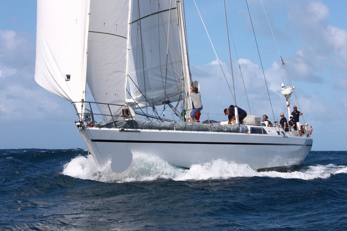 Sailing across the Atlantic with breathtaking views