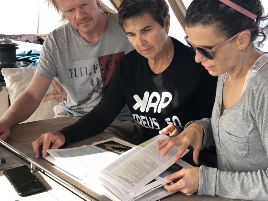 Explora la costa mediterránea en un barco de vela