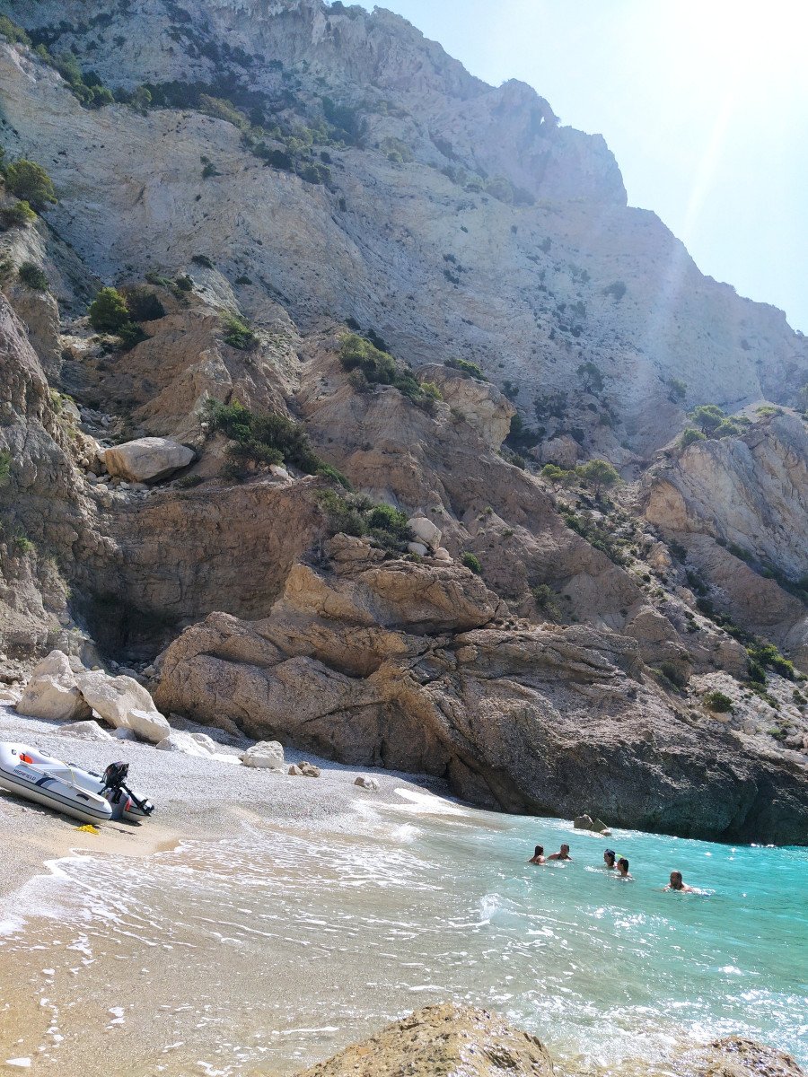 Viaje en barco por Ibiza y Formentera con Yoga gratis