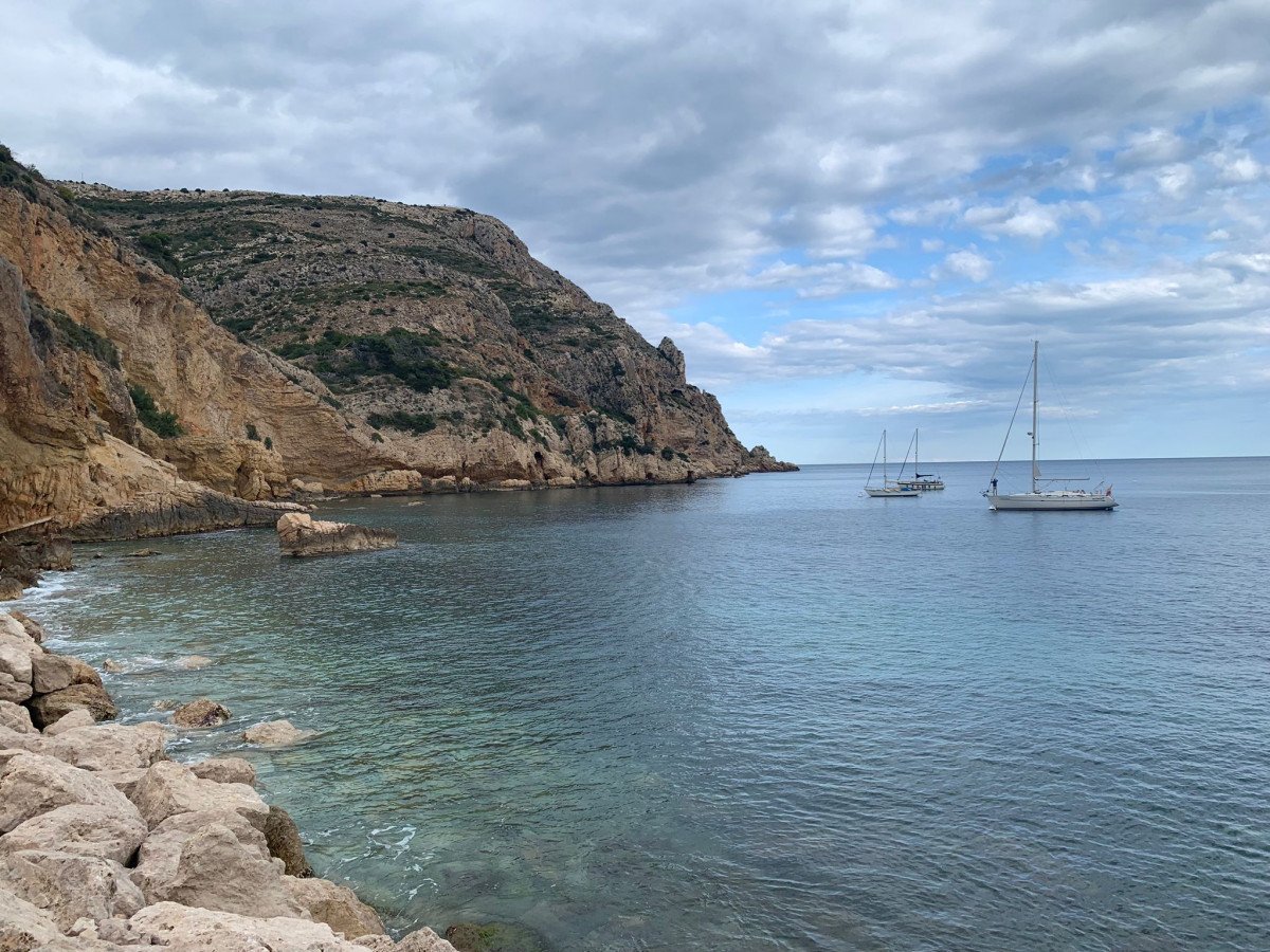 Viaggio in barca a vela di due notti lungo la Costa di Jávea, Moraira e Calpe