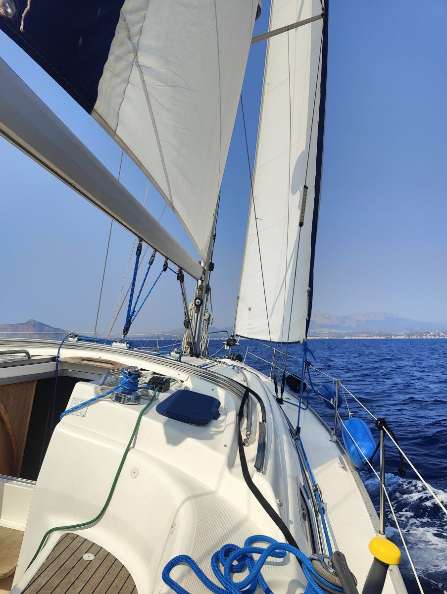 Entdecken Sie das Meer in einem Navigationskurs von Alicante.