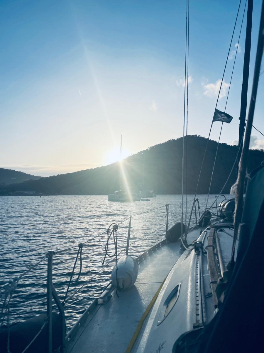 Navegando por las aguas cristalinas de Menorca
