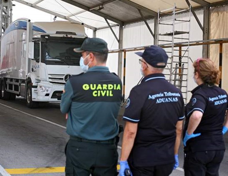 Esplora le acque di Tenerife su una barca privata