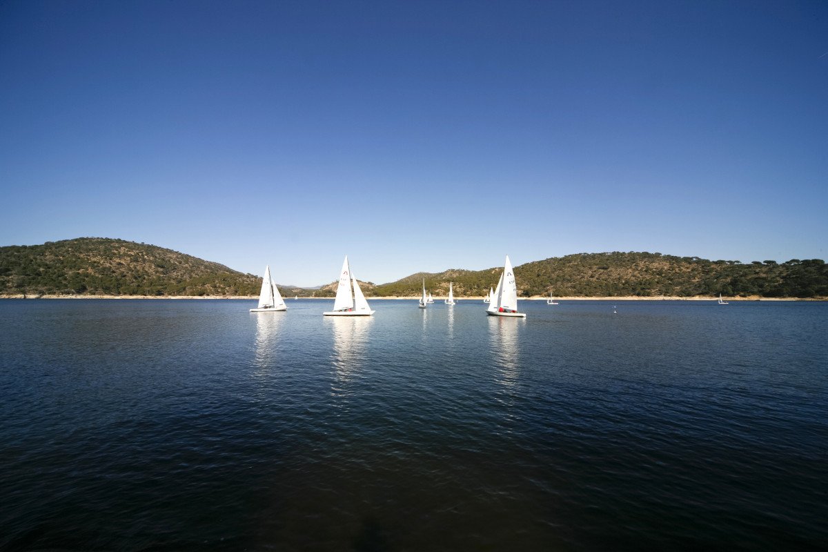 Segelkurs im Stausee von San Juan