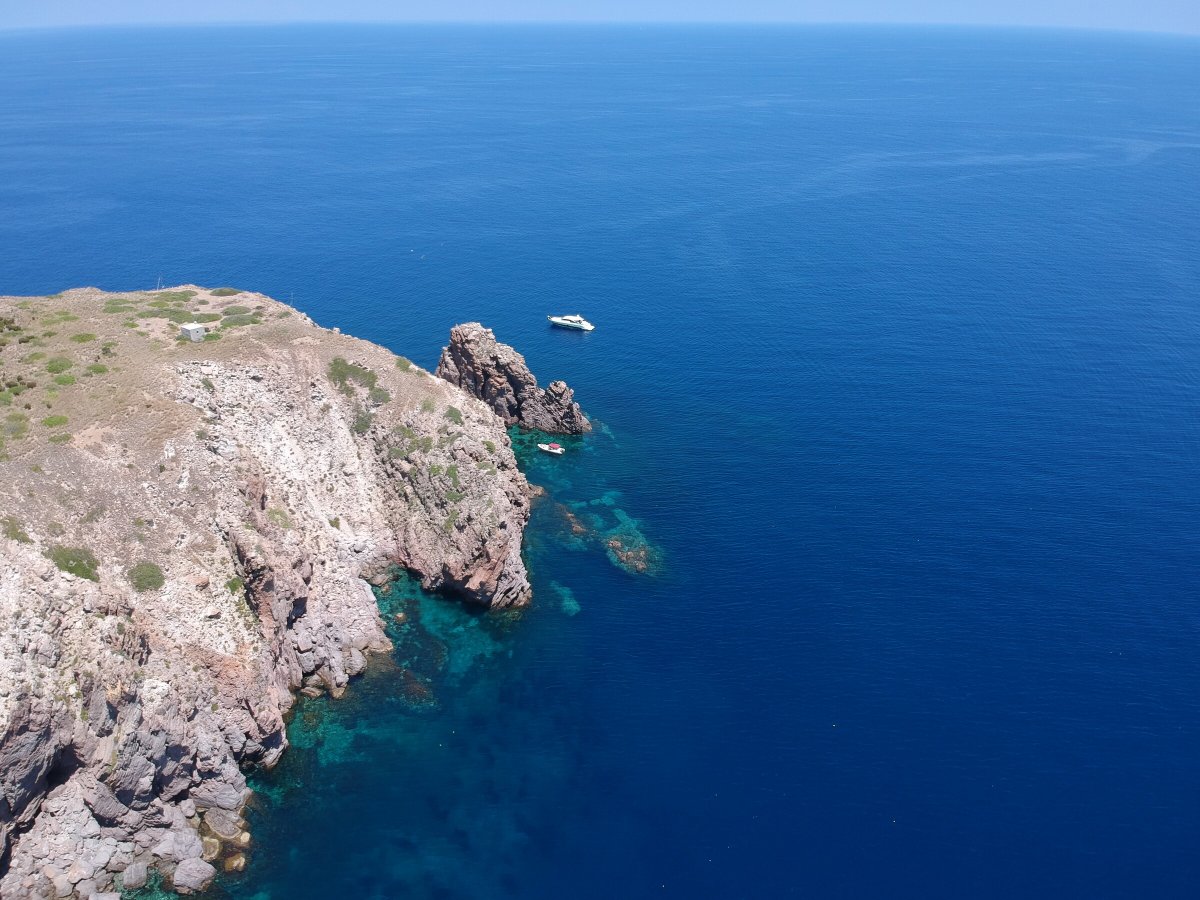 Goditi le viste spettacolari delle isole Eolie dal mare