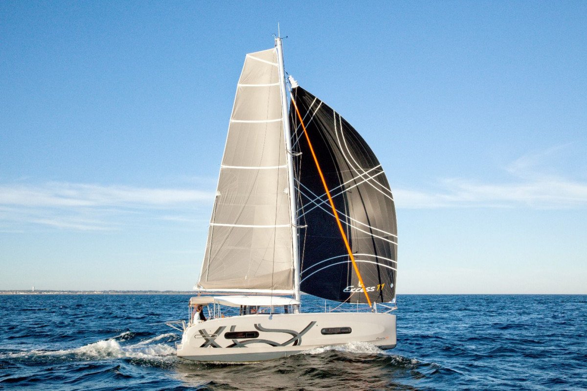Prácticas Capitán de Yate con catamarán en Valencia