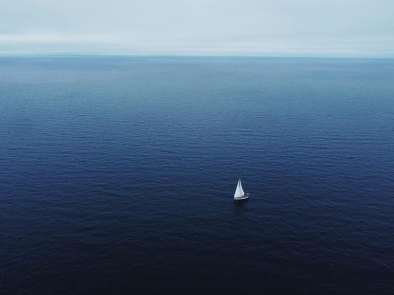 Entdecken Sie die Arktis: Kreuzfahrten von Bodo nach Lofoten und Island