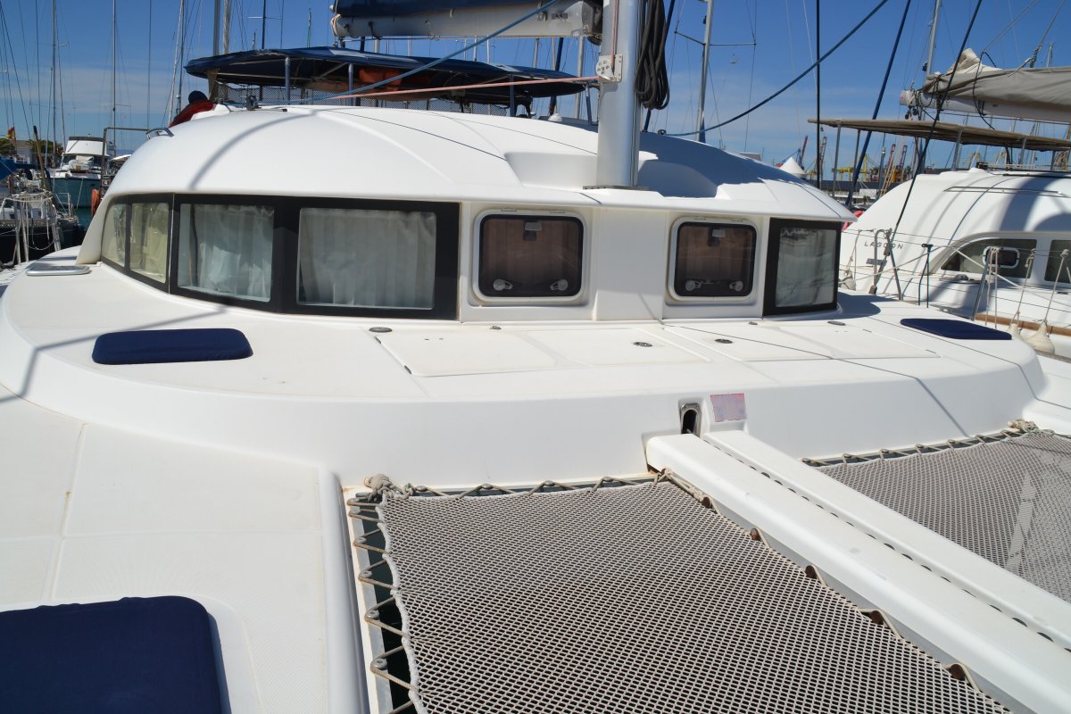 Navega en un catamarán por Ibiza y Formentera