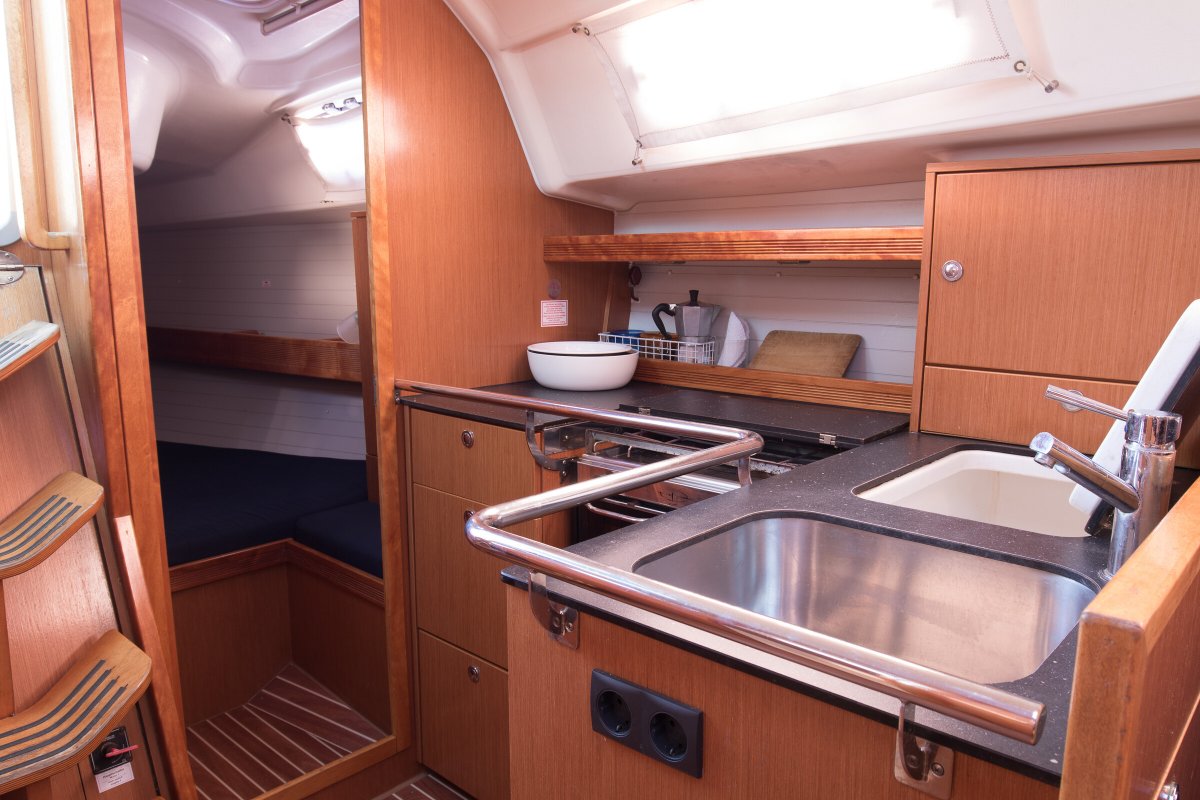 Bavaria Yachts - 1 baths