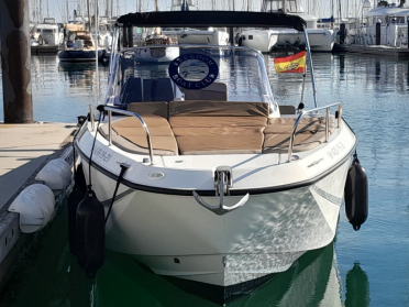 Quicksilver - Activ 755 sundeck 