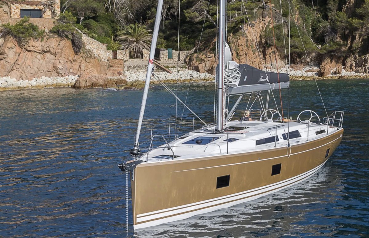 Hanse - 12 {{i18n.meters}}