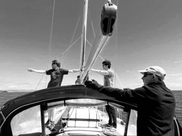 Advanced sailing course, week on board from Valencia