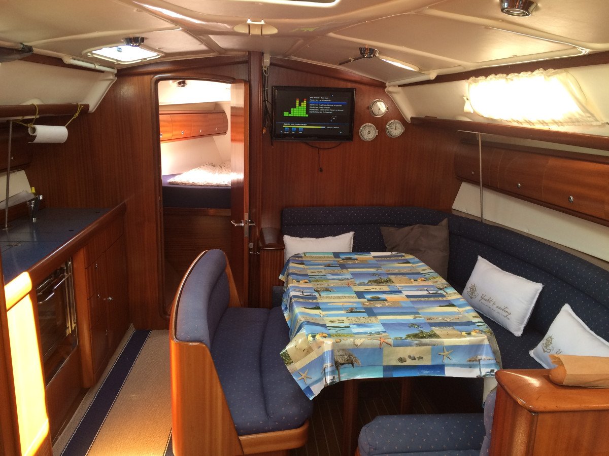 Bavaria Yachts - 8 personas