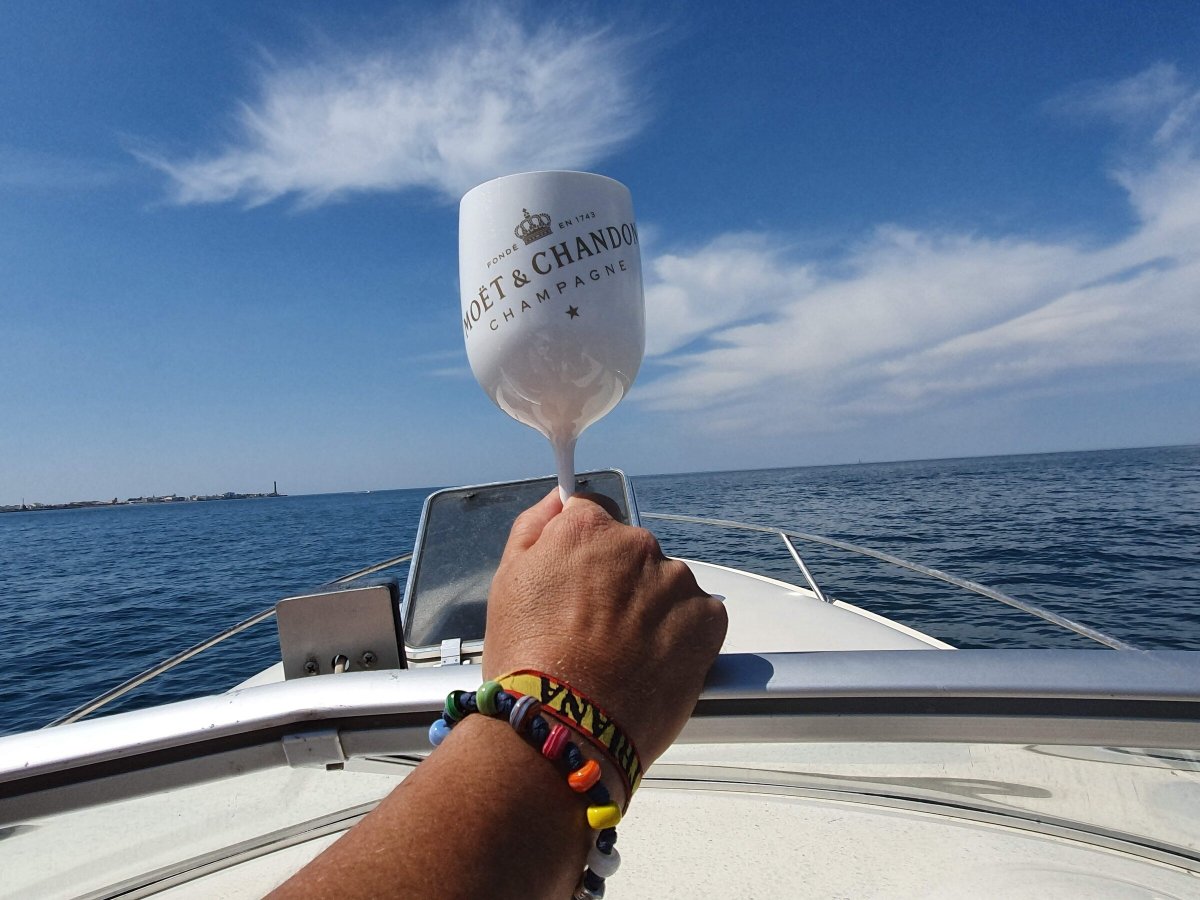 Exploring the Guadalquivir by boat