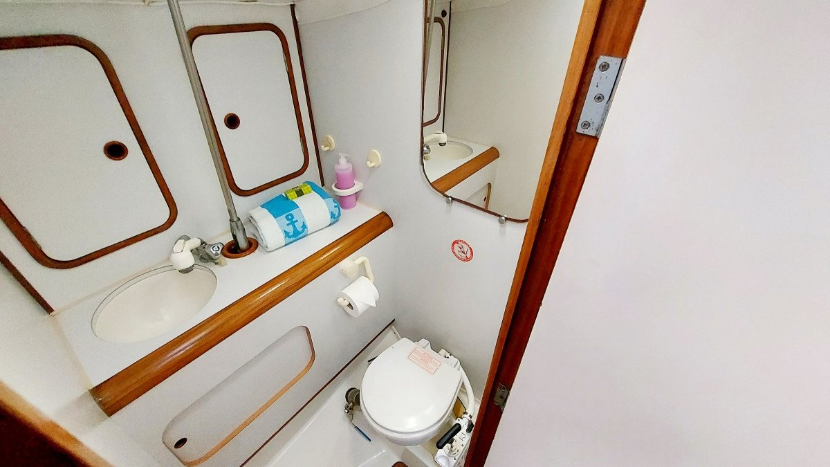 Sailboat - Bénéteau - Oceanis 430