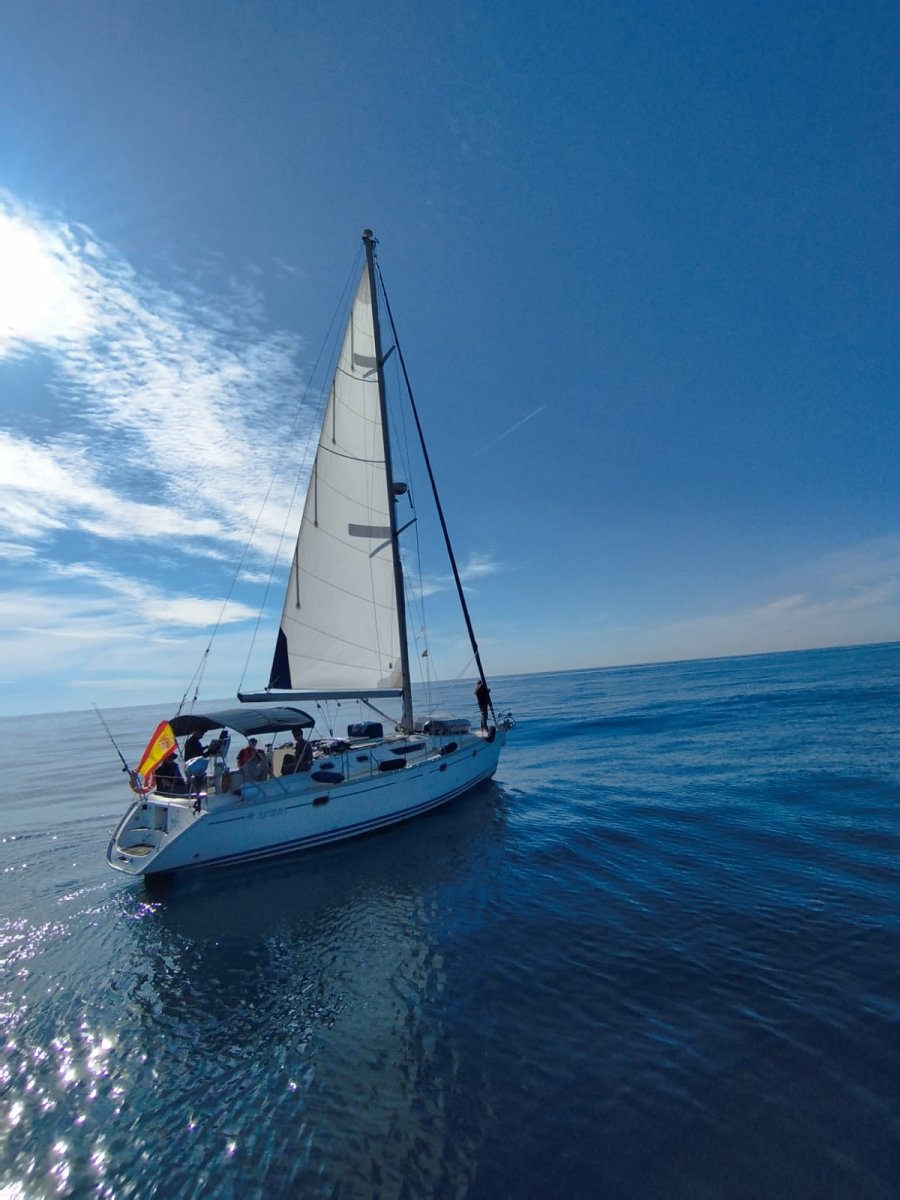 Vistas al mar desde un velero