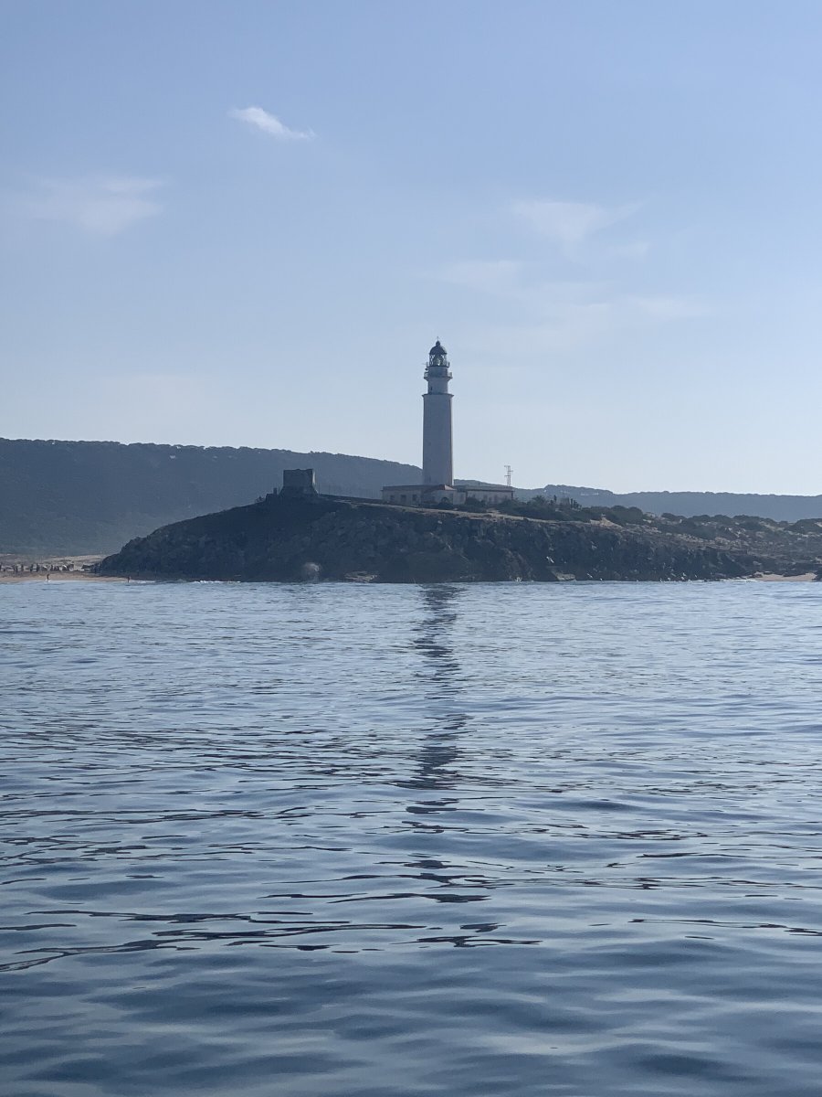 Erkunden der Küste von Cádiz mit dem Boot