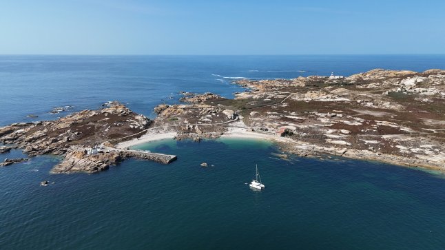 Day 3. Day 3. Cortegada - Sálvora Archipelago (13 miles)
