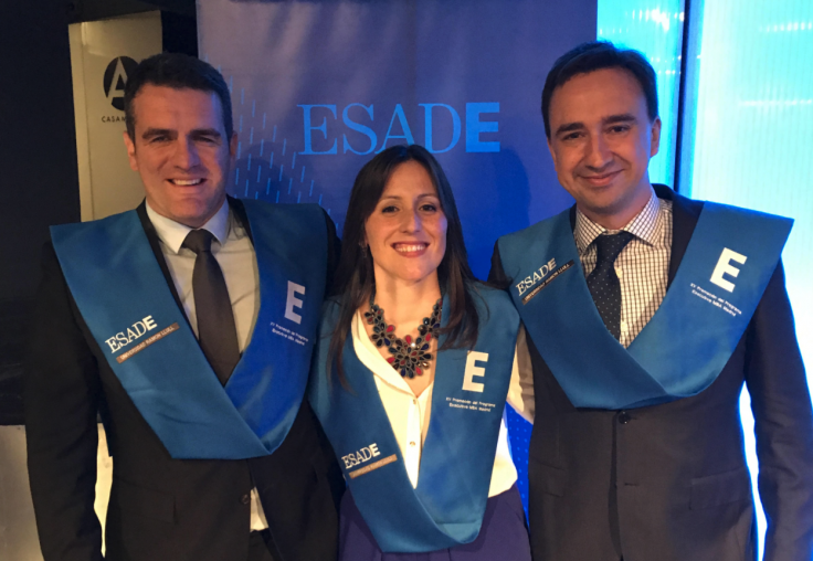 Luis, Emilia y Alvaro el día de la graduación