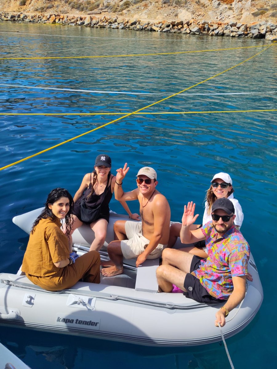 Experiencia de navegación en velero por las islas sarónicas