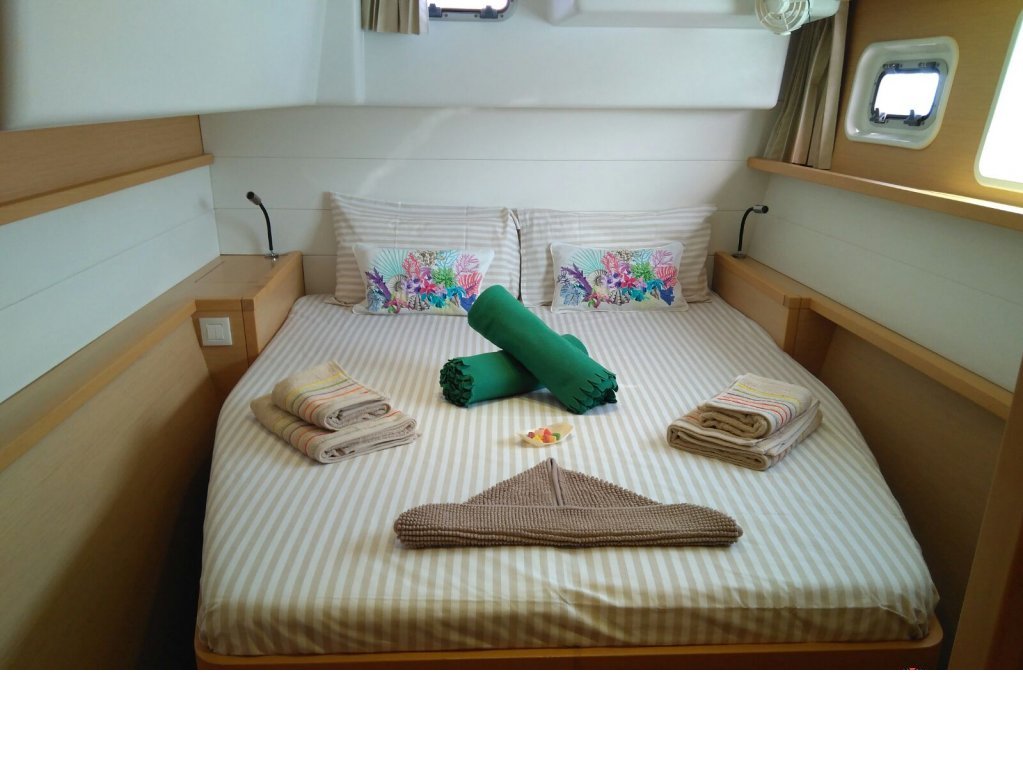 Das Hauptdeck des Bootes Lagoon 450F