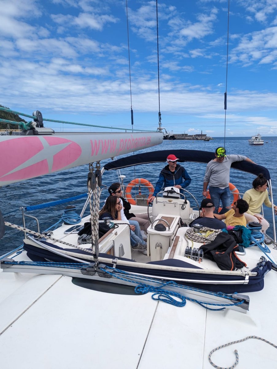 Improve your sailing skills on the coasts of Getaria