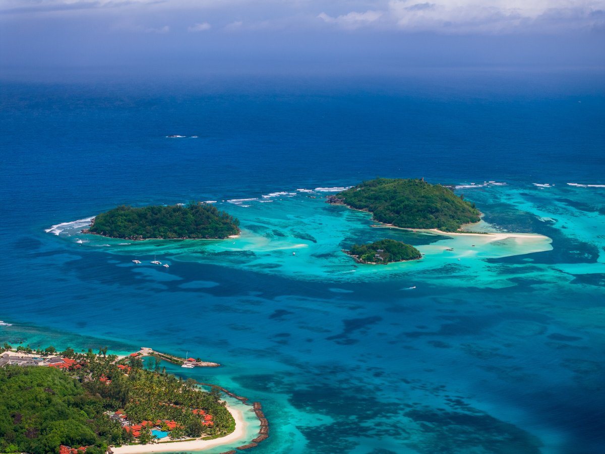 Sail through Seychelles in a top-class catamaran