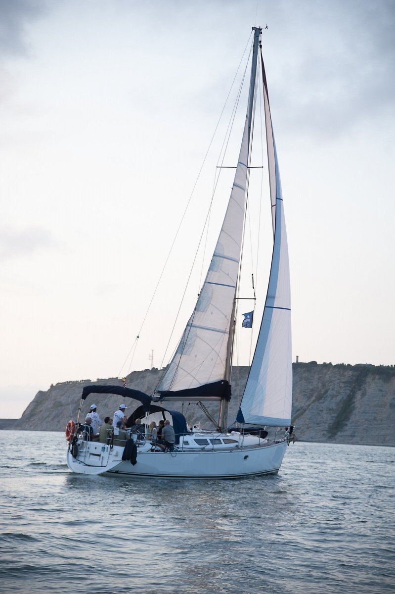 Explore the waters of the Basque coast on a sailing course.