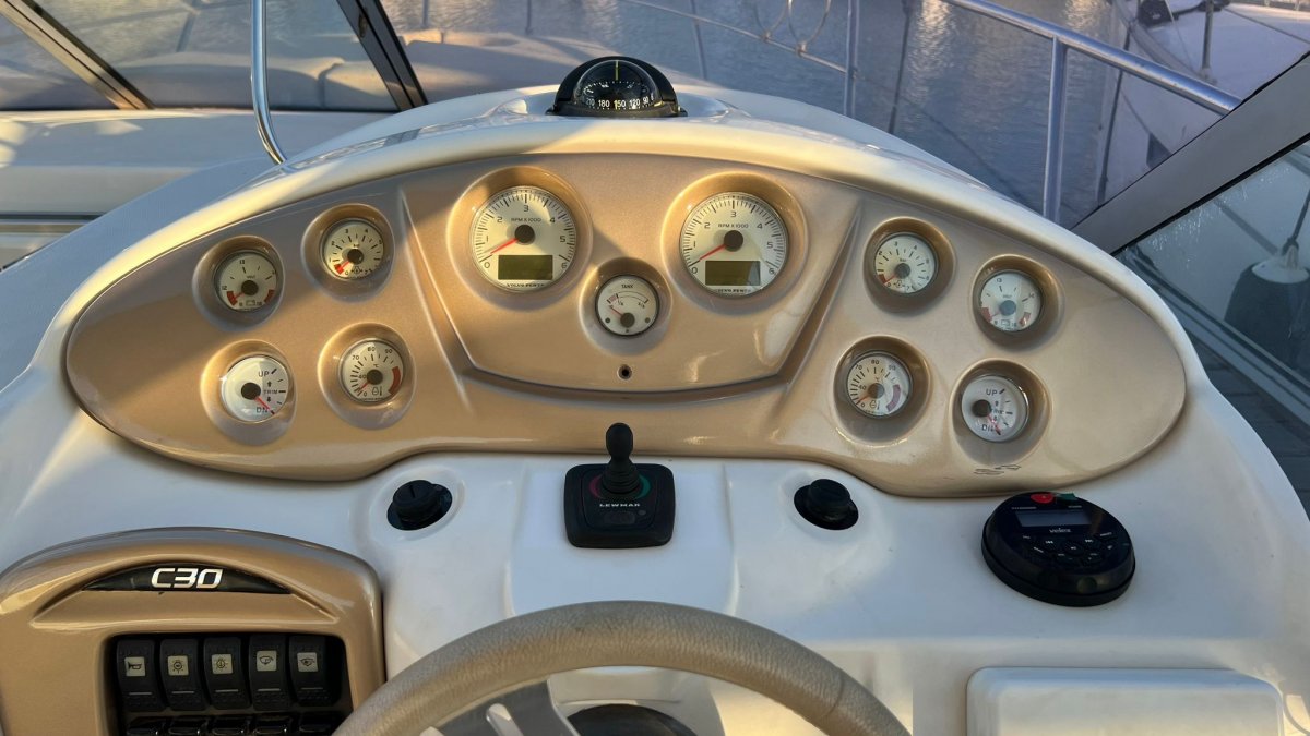 Motorboot - Cranchi - 10 {{i18n.capacity}}