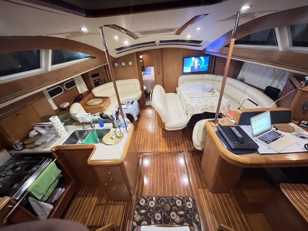 Daily and weekend boat trips in the Gulf of Naples