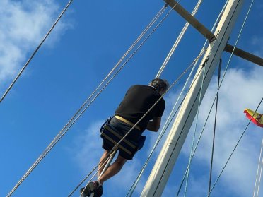 Wartungs-, Masttrimm- und Manövrierkurs in Santa Pola