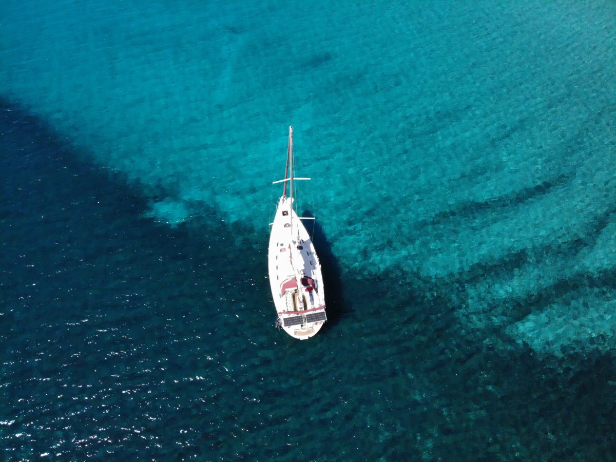 Segeln Sie die Ruta de la Sal 2024 auf einem klassischen Segelboot