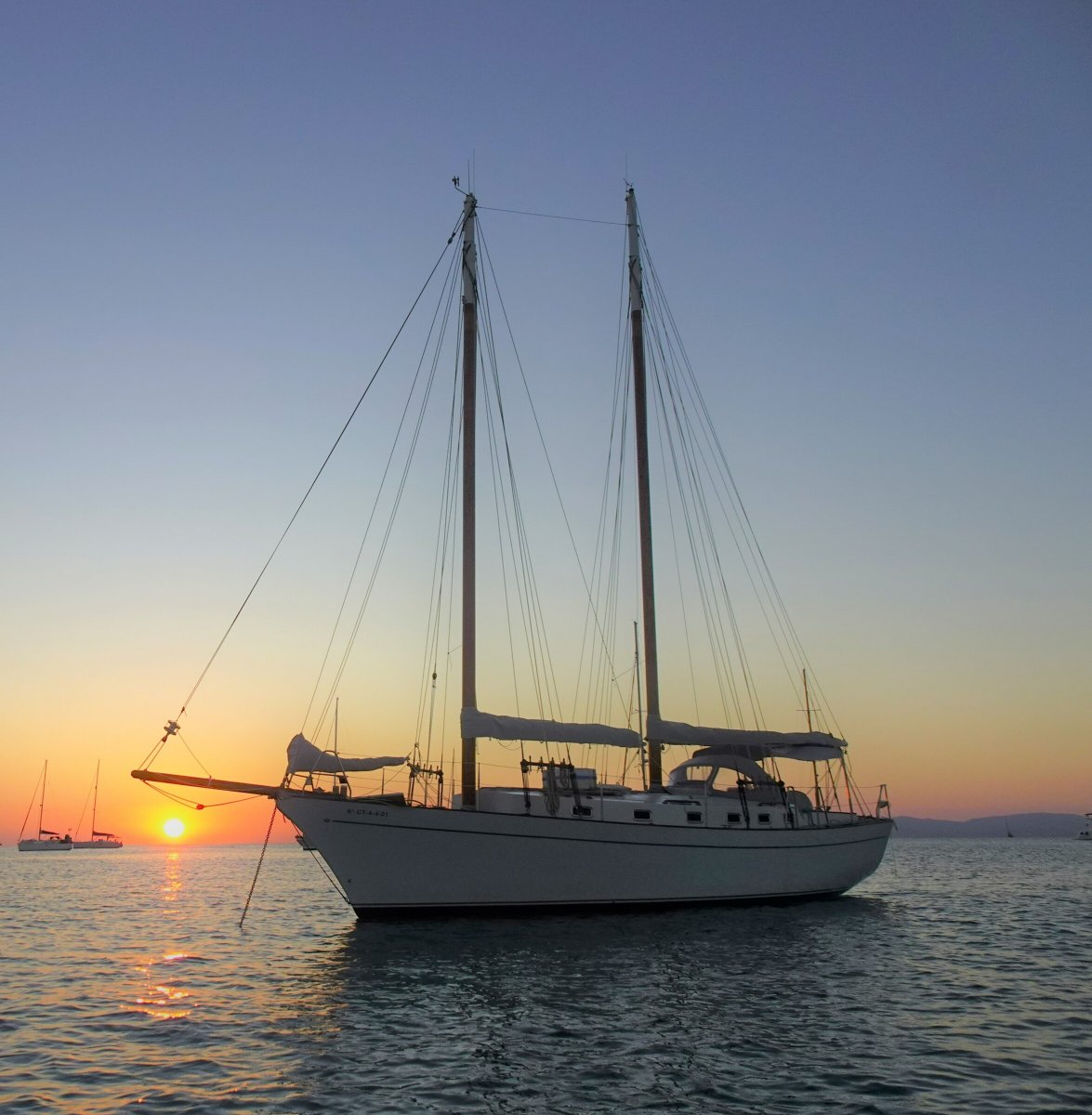 Explora las aguas de La Manga en una goleta clásica