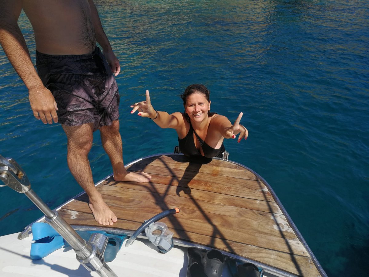 Lernen Sie auf den Inseln Maddalena, Lavezzi und Korsika mit unseren Kursen zu segeln