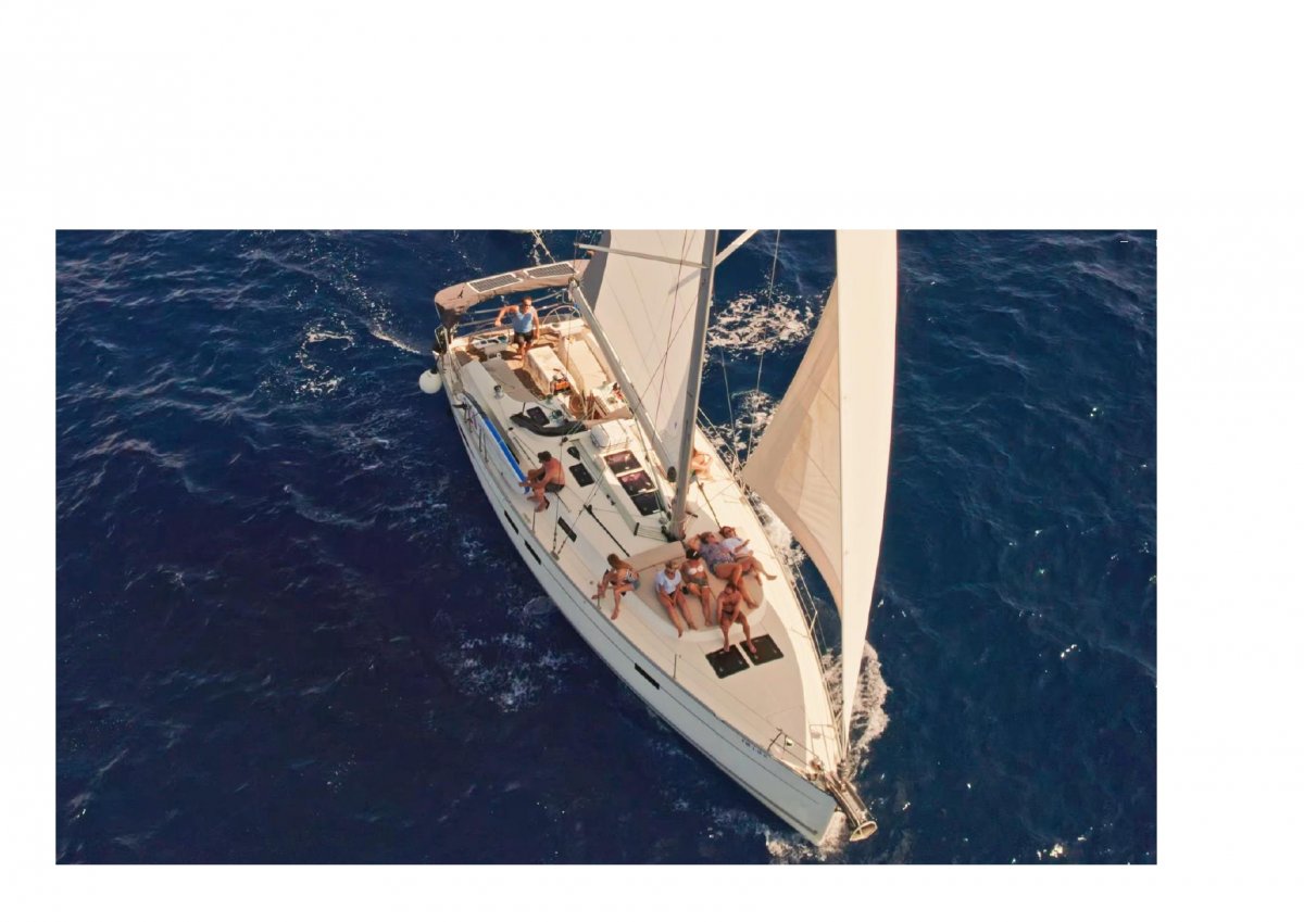 Segeln entlang der Costa Brava in einem Segelboot lernen