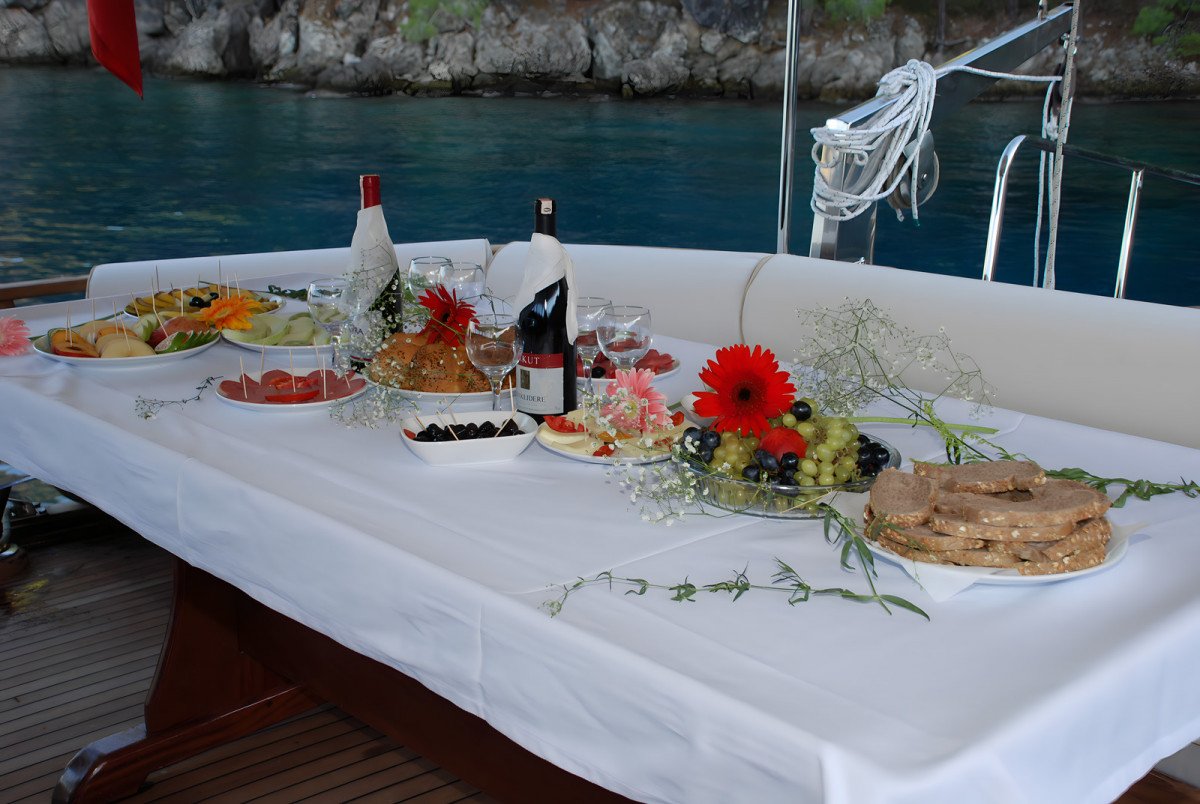 Enjoy life on board a Turkish gulet