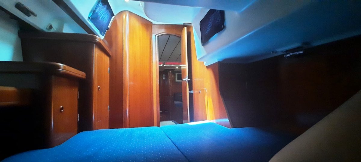 Sailboat - Bénéteau - 3 cabins