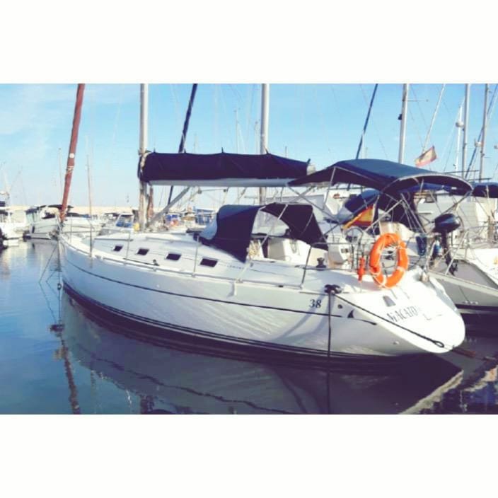 Giro in barca a vela per Minorca