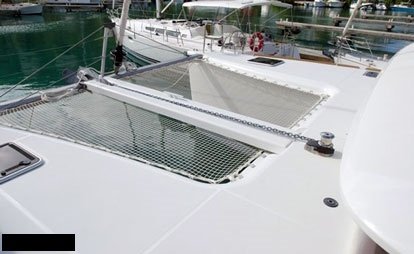 Lagoon - 10 personas