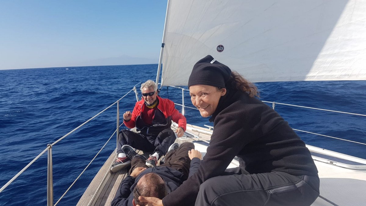 Erleben Sie das Abenteuer des Segelns in den Kanarischen Inseln