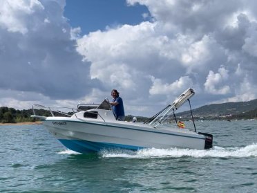 Licenza di navigazione a Guadalajara (Riserva di Entrepeñas)