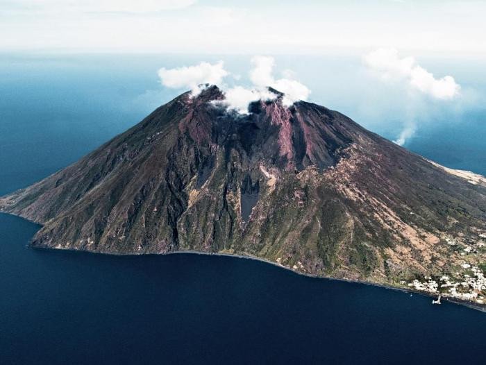 Enjoy the natural beauty of the Aeolian Islands