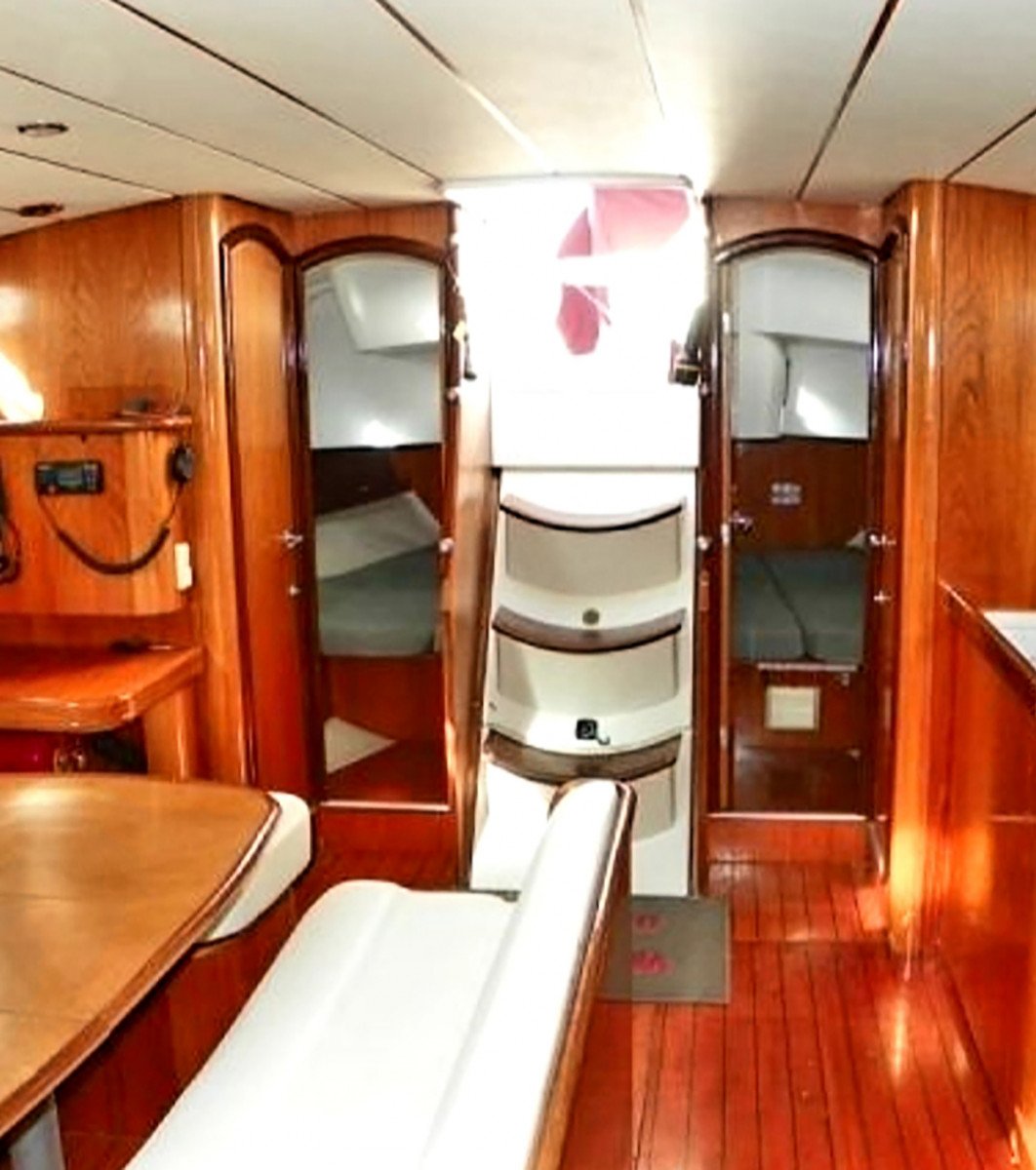 Sailboat - Bénéteau - 15 meters