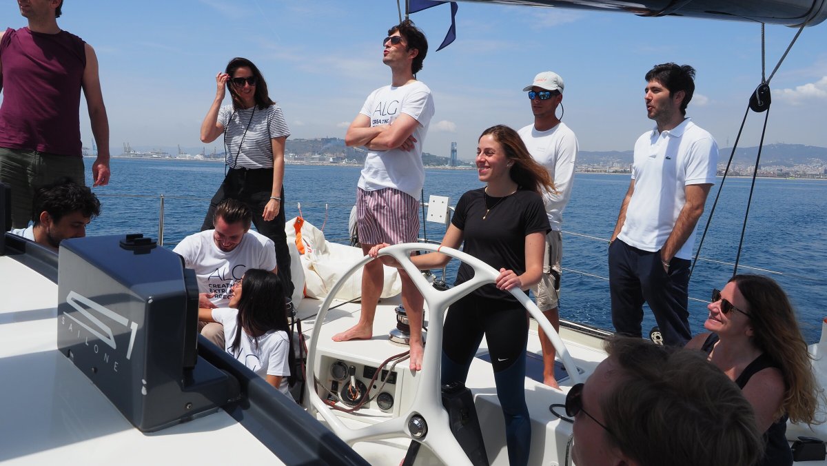 Escape IMOCA en las costas de España